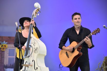 Zespoł Megitza podczas wiślańskich dożynek